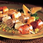 Brochettes de saucisses aux trois saveurs au BBQ