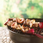 Brochettes de poulet et de fruits, sauce crme  l'rable