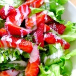 Salade d'été aux fraises du Québec