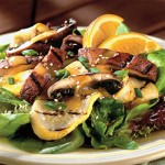 Champignons grillés et courges d'été avec vinaigrette à l'orange