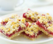 Barres aux framboises avec garniture streusel