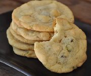 Biscuits au sucre, chocolat blanc et pistaches 