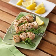 Brochettes au saumon et aux herbes 