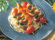 Brochettes de crevettes au saké