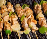 Brochettes de poulet  l'orientale aux graines de ssame