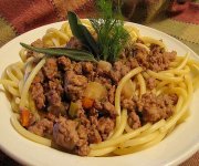 Bucatini al ragù di maiale e finocchietto