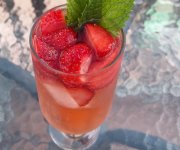 Cocktail aux queues de fraises