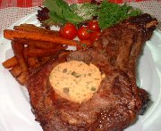 Côte de veau à l'os rôtie, beurre café de Paris