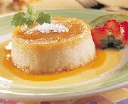 Crème caramel au manioc et à la noix de coco