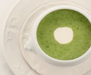 Crème de concombre à la menthe fraîche