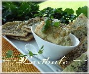 Croustilles de pita aux herbes et sa trempette  l'hoummos