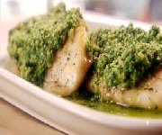 Filet de tilapia au beurre de citron et au pesto de rapinis