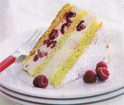 Gâteau à la crème au citron et aux framboises