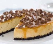 Gâteau au fromage au caramel garni de TOBLERONE