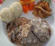 Hamburger steak à la crème de champignons