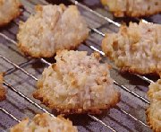 Macarons au caf et aux amandes