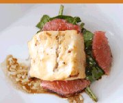 Morue marine au miso avec vinaigre balsamique et pamplemousse