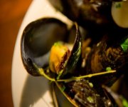 Moules au vin blanc et  l'ail