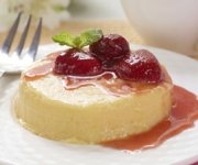 Mousse aux pches avec sauce aux fraises