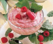 Parfaits à la rhubarbe et aux framboises