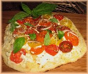 Pizza aux tomates fraches