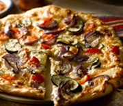 Pizza sauce béchamel et légumes grillés