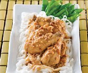 Poulet à la thaï, sauce aux arachides