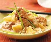 Poulet aux ananas et à la sauce aigre-douce