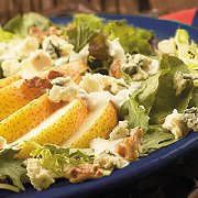 Salade aux poires et aux noix de Grenoble