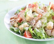 Salade César aux crevettes grillées