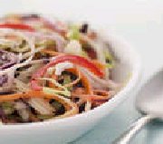 Salade de chou croustillante à l'asiatique