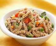 Salade de fusilli crémeuse à la grecque