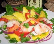 Salade de mangue et de crevettes à la coriandre