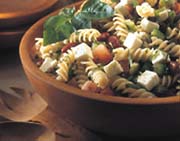 Salade de fusilli méditerranéenne 