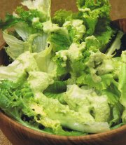 Salade verte, vinaigrette à l'avocat