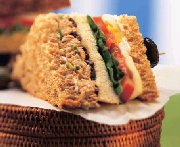 Sandwichs clubs niçois