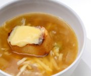 Soupe à l'oignon, croûtons au gruyère