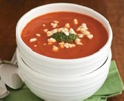 Soupe aux tomates avec pesto d'pinards