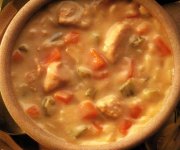 Soupe traditionnelle au poulet et nouilles