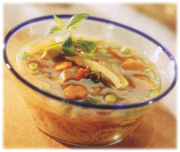 Soupe vietnamienne au poulet