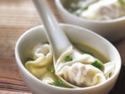 Soupe won-ton maison au poulet