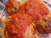 Spaghetti aux boulettes, sauce tomate