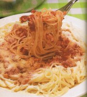 Spaghetti, sauce tomate et champignons