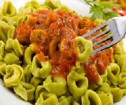 Tortellini, sauce tomate et basilic